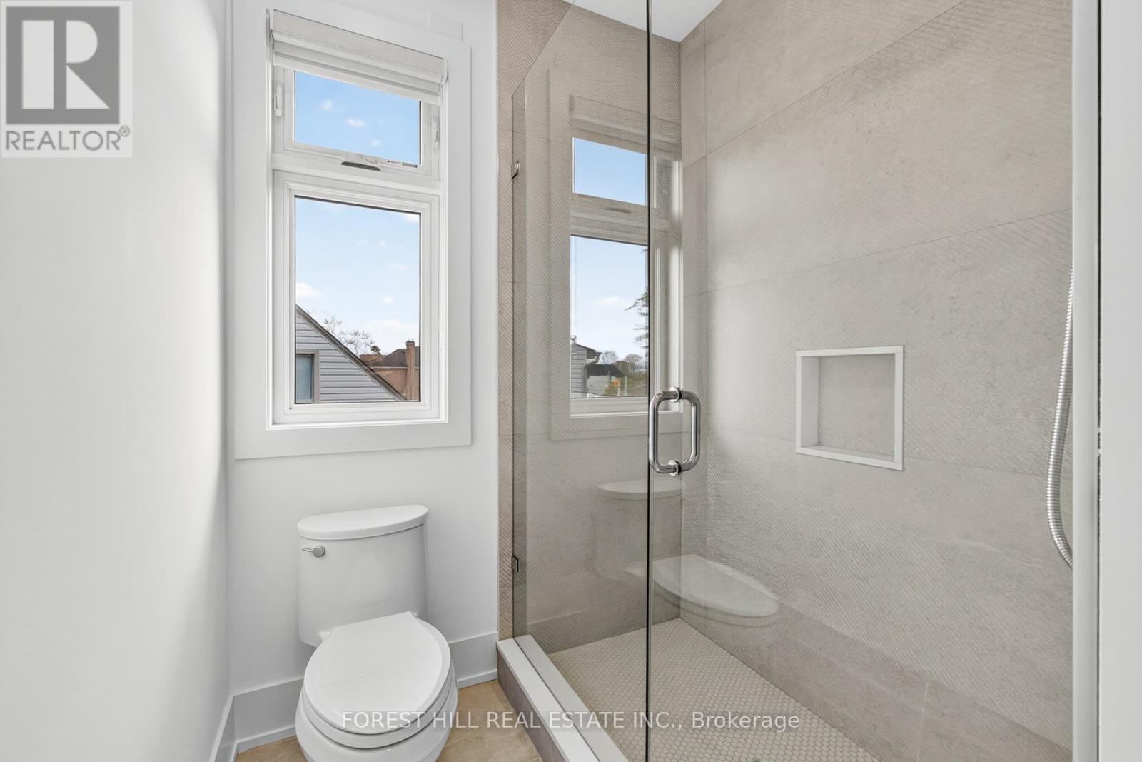 3474 Joan Drive, Mississauga, Ontario  L5B 1T5 - Photo 20 - W12722424