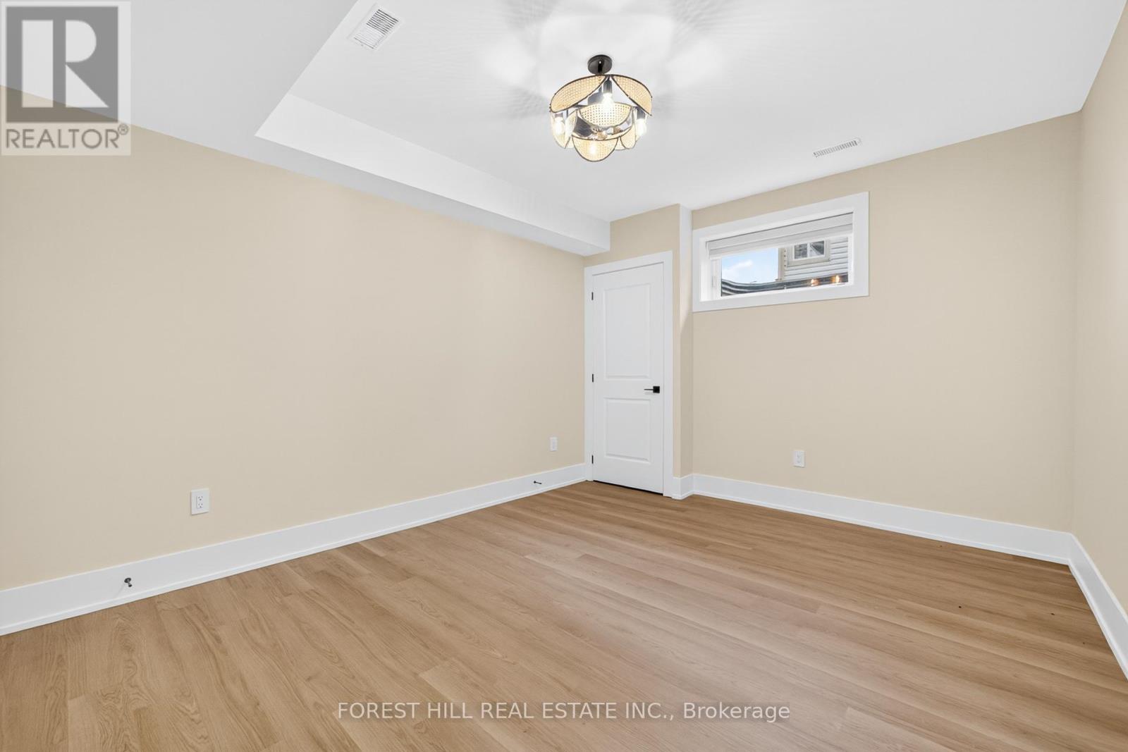 3474 Joan Drive, Mississauga, Ontario  L5B 1T5 - Photo 28 - W12722424