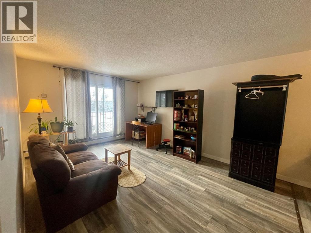 205a, 5611 10 Avenue, Edson, Alberta  T7E 1R4 - Photo 2 - A2281088