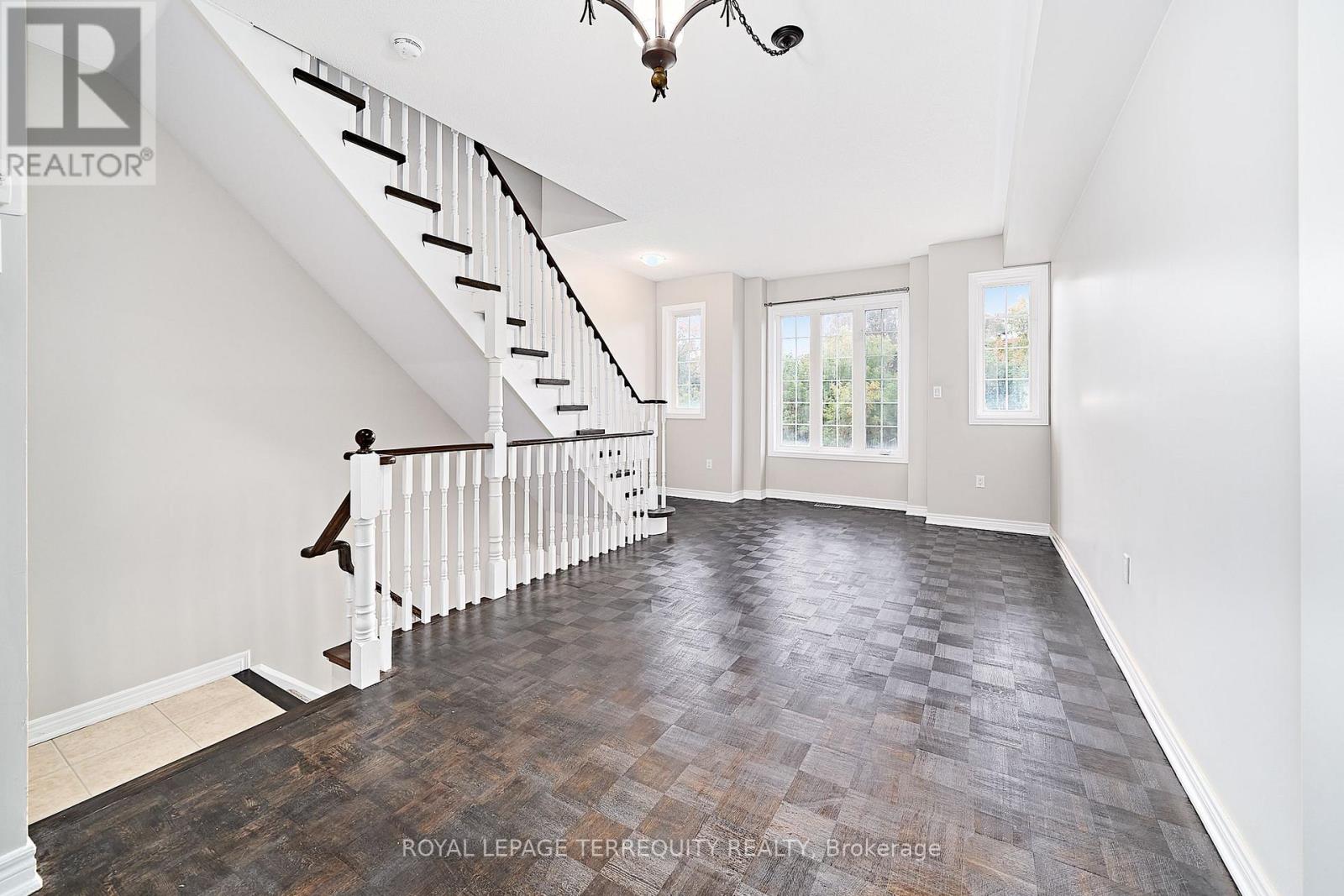 5 - 301 Strouds Lane, Pickering, Ontario  L1V 7J1 - Photo 7 - E12746934