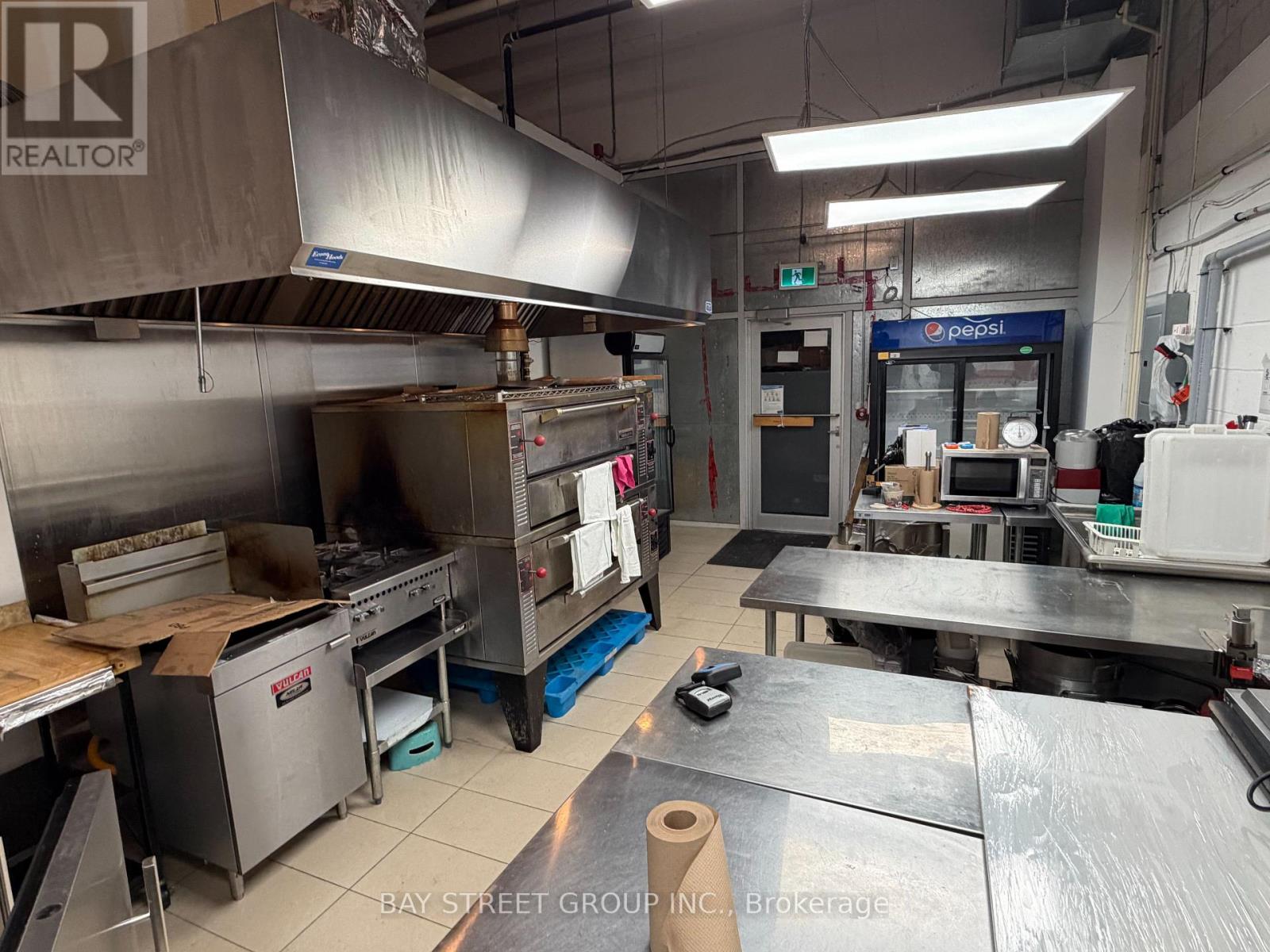 1fc15 - 9390 Woodbine Avenue, Markham, Ontario  L6C 1T5 - Photo 3 - N12746930