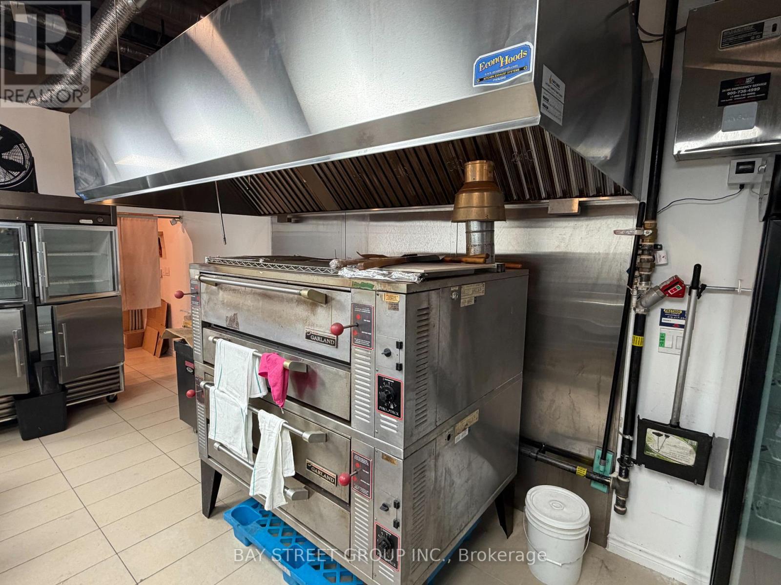 1fc15 - 9390 Woodbine Avenue, Markham, Ontario  L6C 1T5 - Photo 4 - N12746930