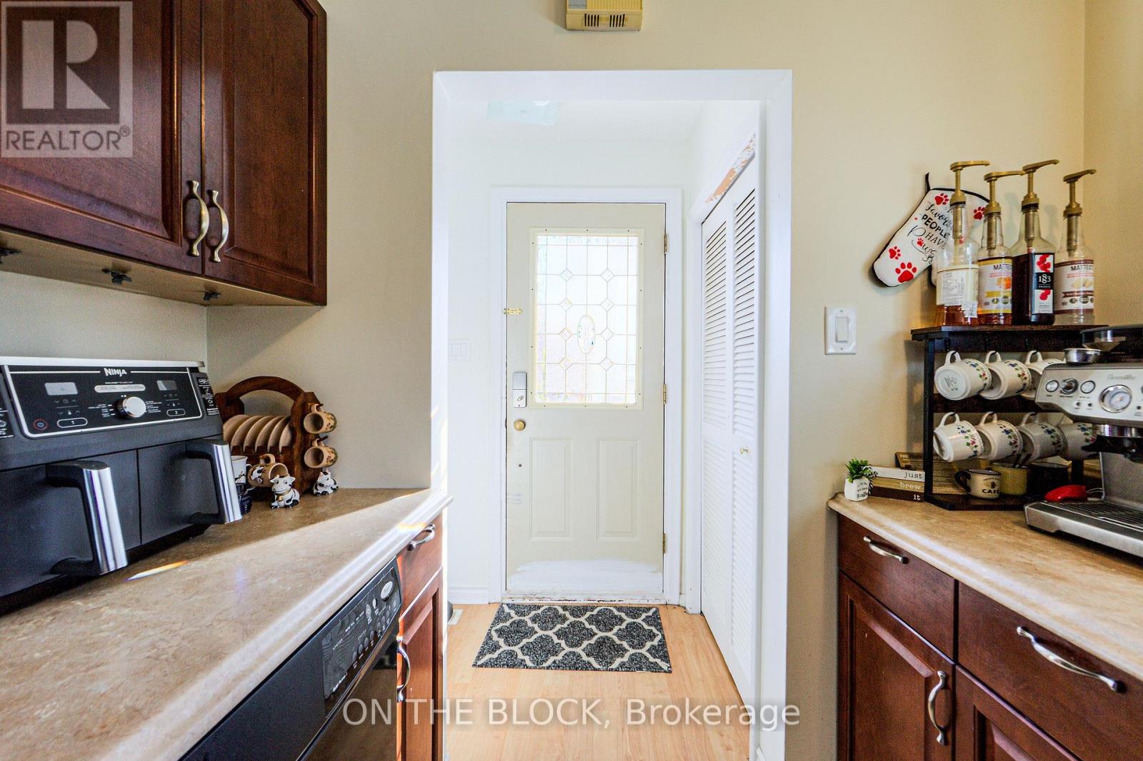 Upper - 151 Nugent Drive, Hamilton, Ontario  L8H 2N3 - Photo 10 - X12746942