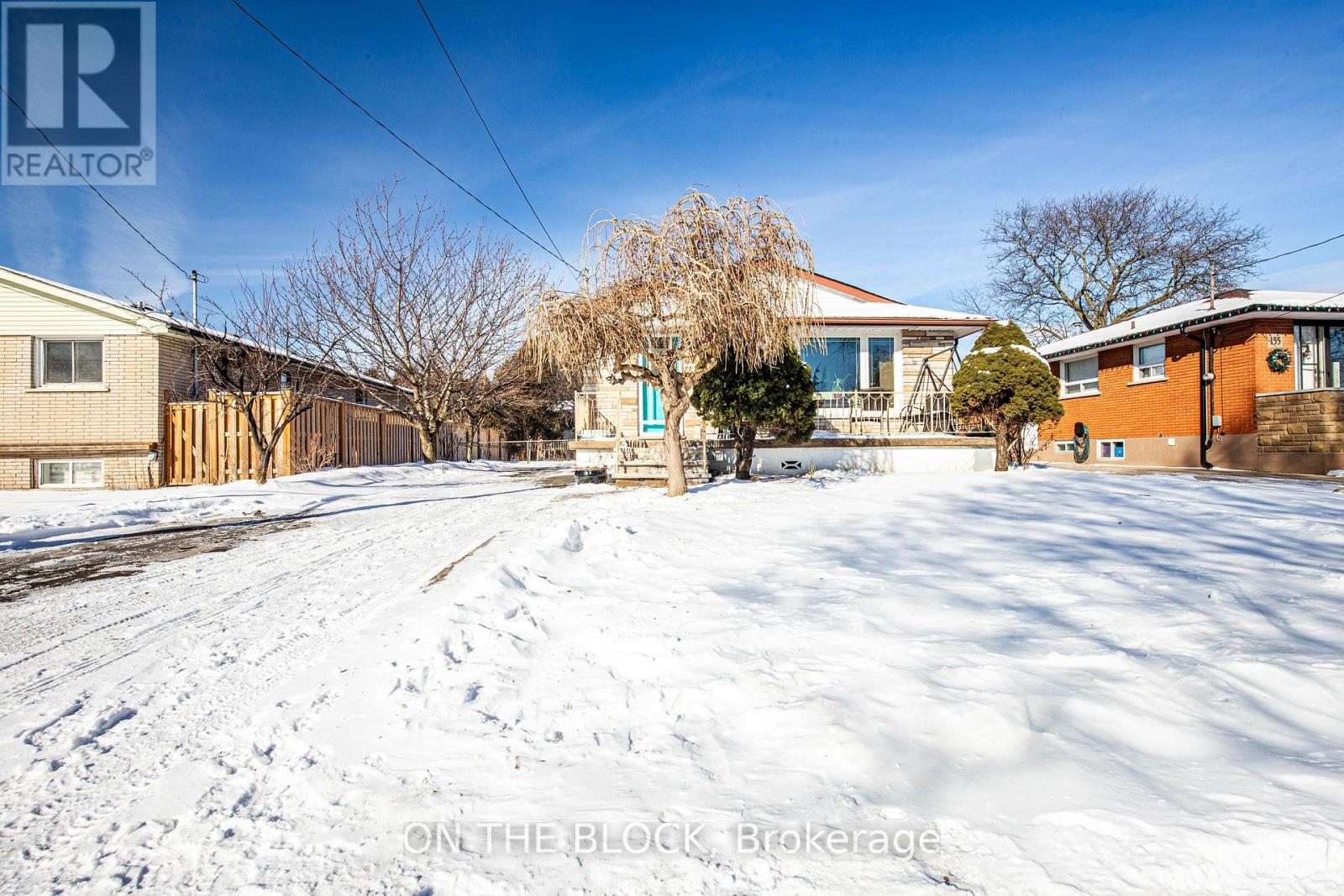 Upper - 151 Nugent Drive, Hamilton, Ontario  L8H 2N3 - Photo 23 - X12746942