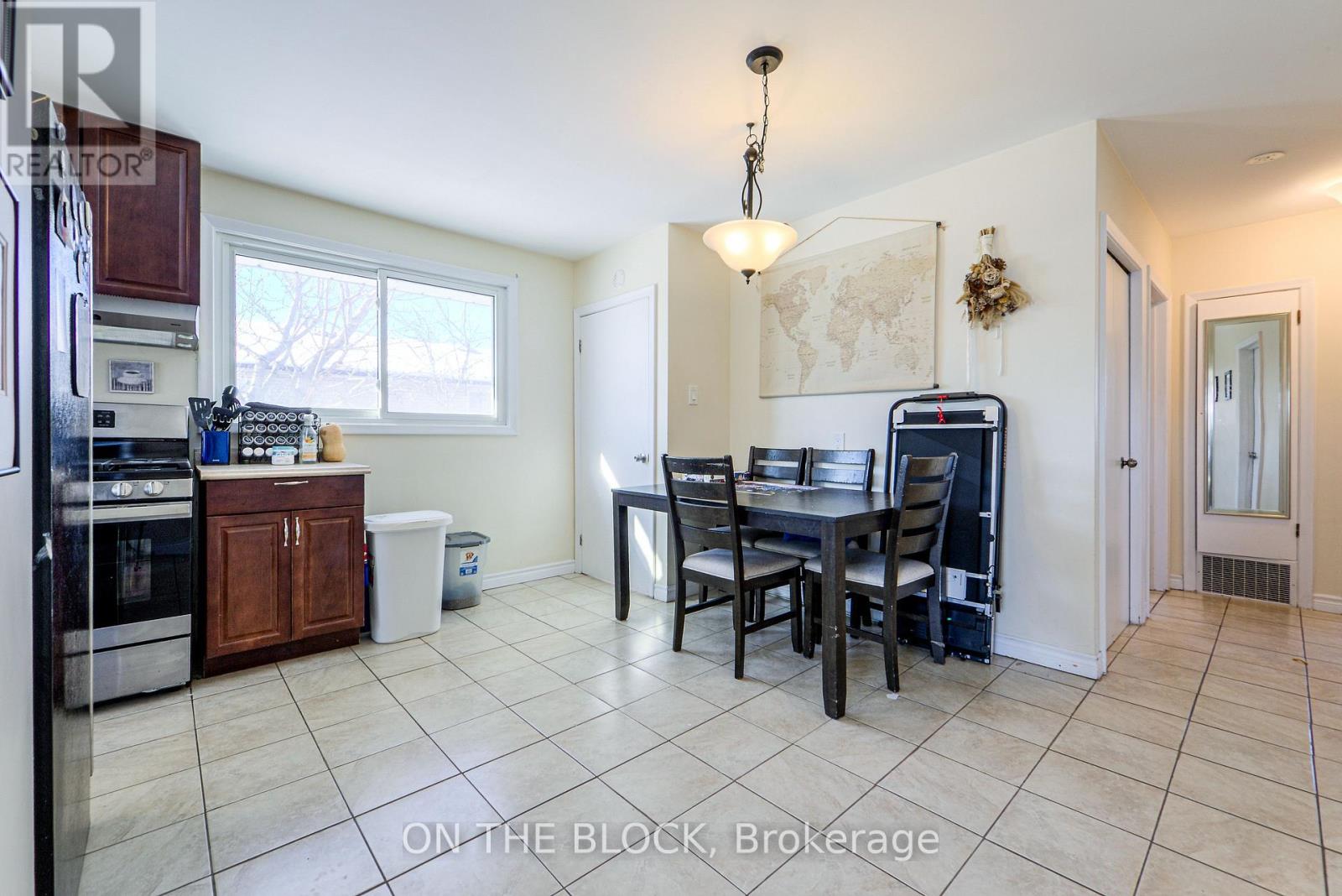 Upper - 151 Nugent Drive, Hamilton, Ontario  L8H 2N3 - Photo 6 - X12746942