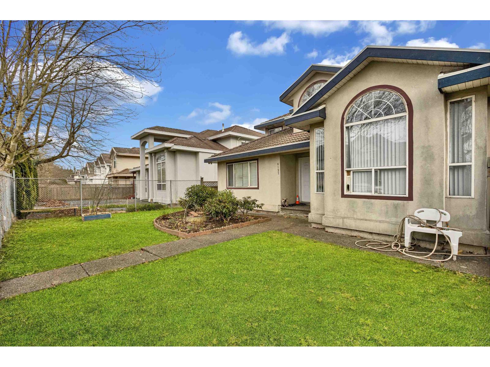 6122 168 Street, Surrey, British Columbia  V3S 3X8 - Photo 3 - R3083637