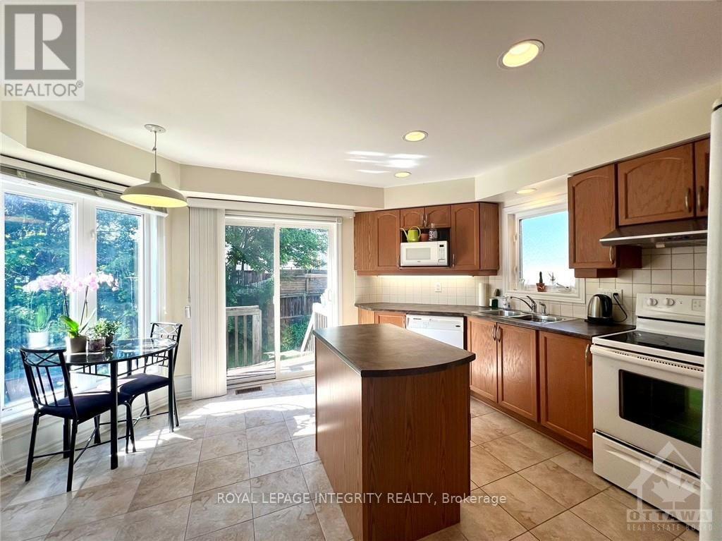 106 Cedar Valley Drive, Ottawa, Ontario  K2M 3A3 - Photo 10 - X12746970