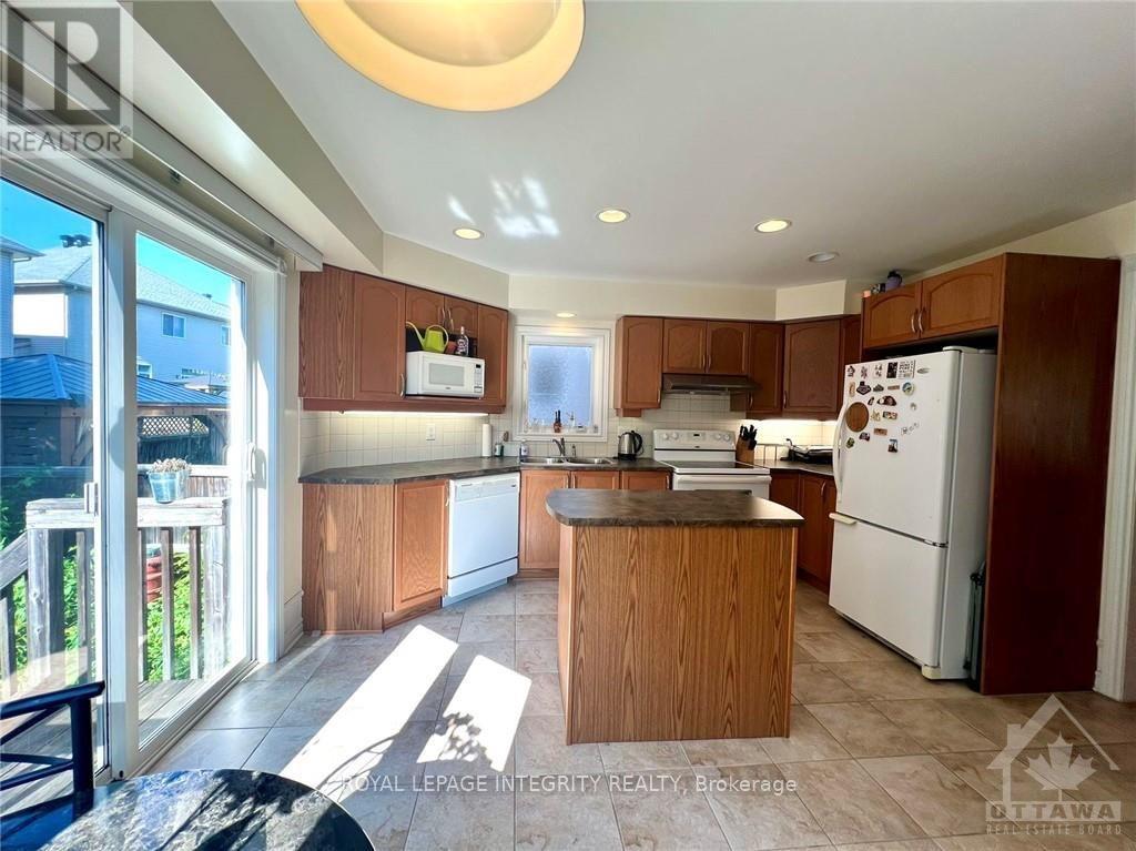 106 Cedar Valley Drive, Ottawa, Ontario  K2M 3A3 - Photo 11 - X12746970