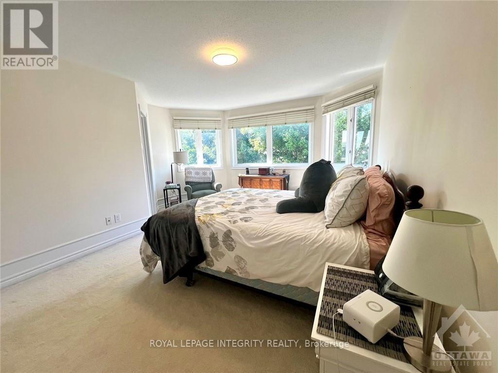 106 Cedar Valley Drive, Ottawa, Ontario  K2M 3A3 - Photo 13 - X12746970