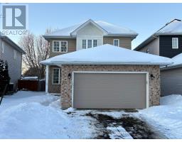 106 CEDAR VALLEY DRIVE, Ottawa, Ontario
