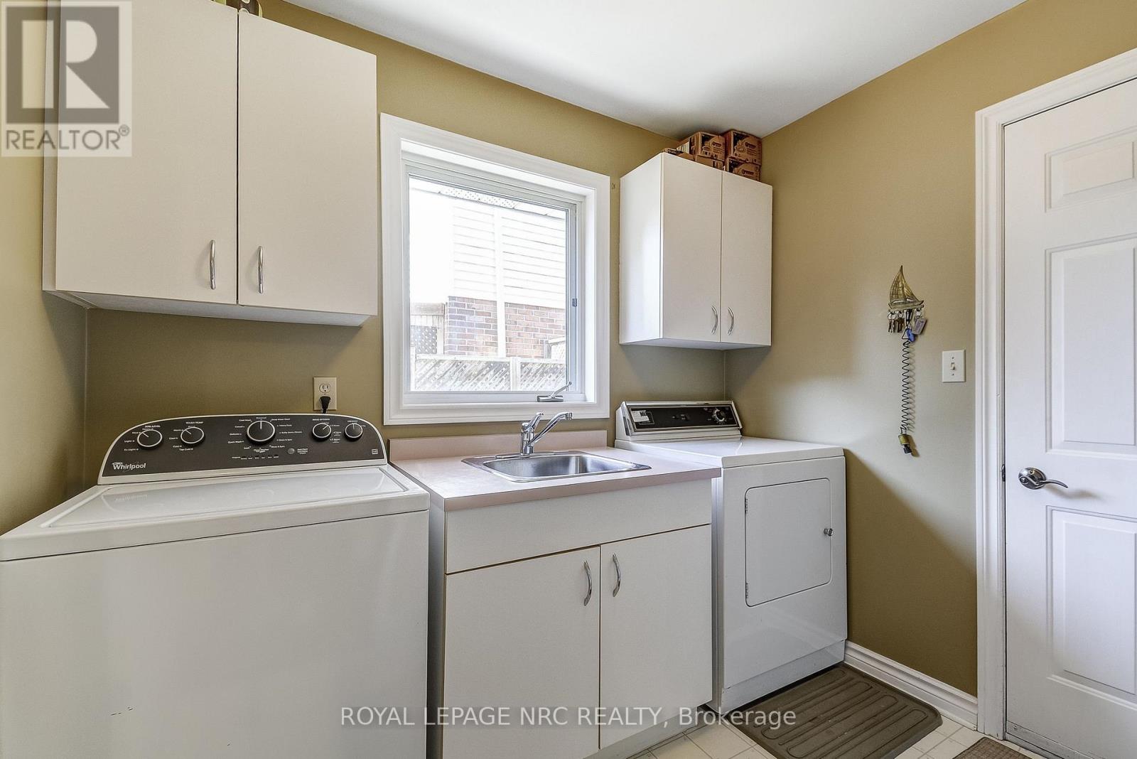 8 Hearth Court, Niagara-On-The-Lake, Ontario  L0S 1J0 - Photo 19 - X12746972