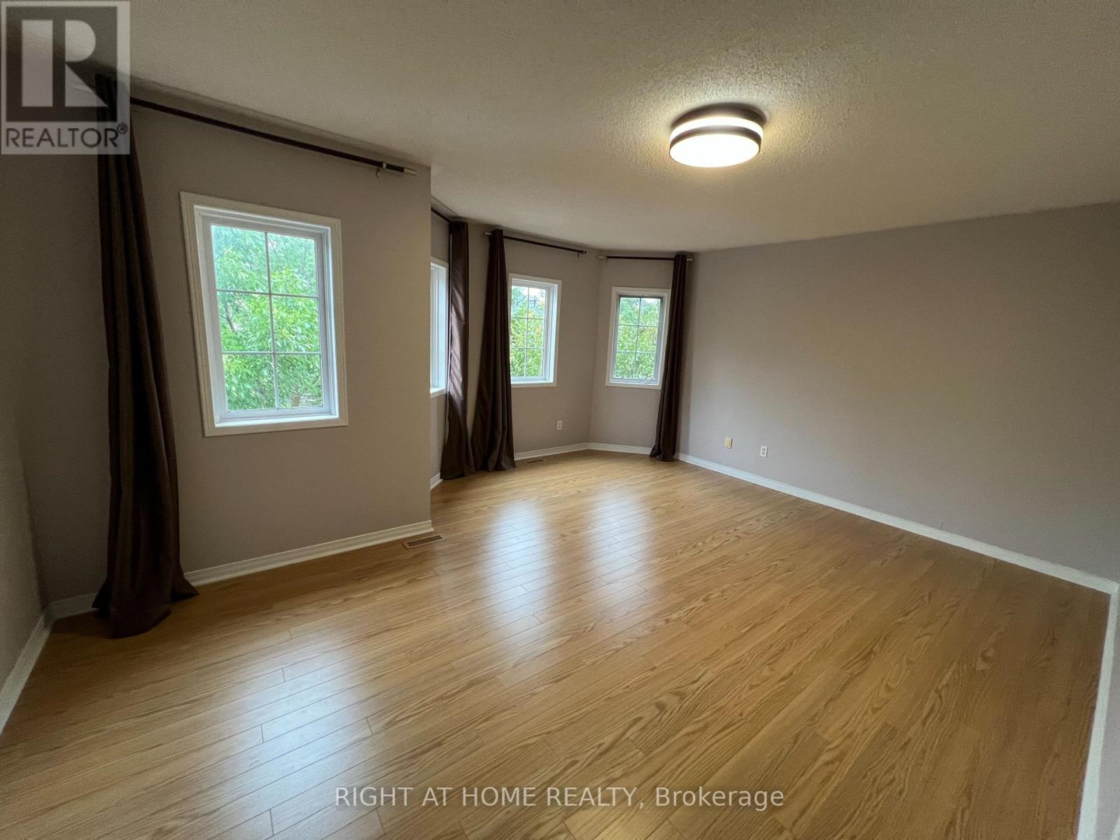 5 Steckley Street, Aurora, Ontario  L4G 7K6 - Photo 11 - N12746956