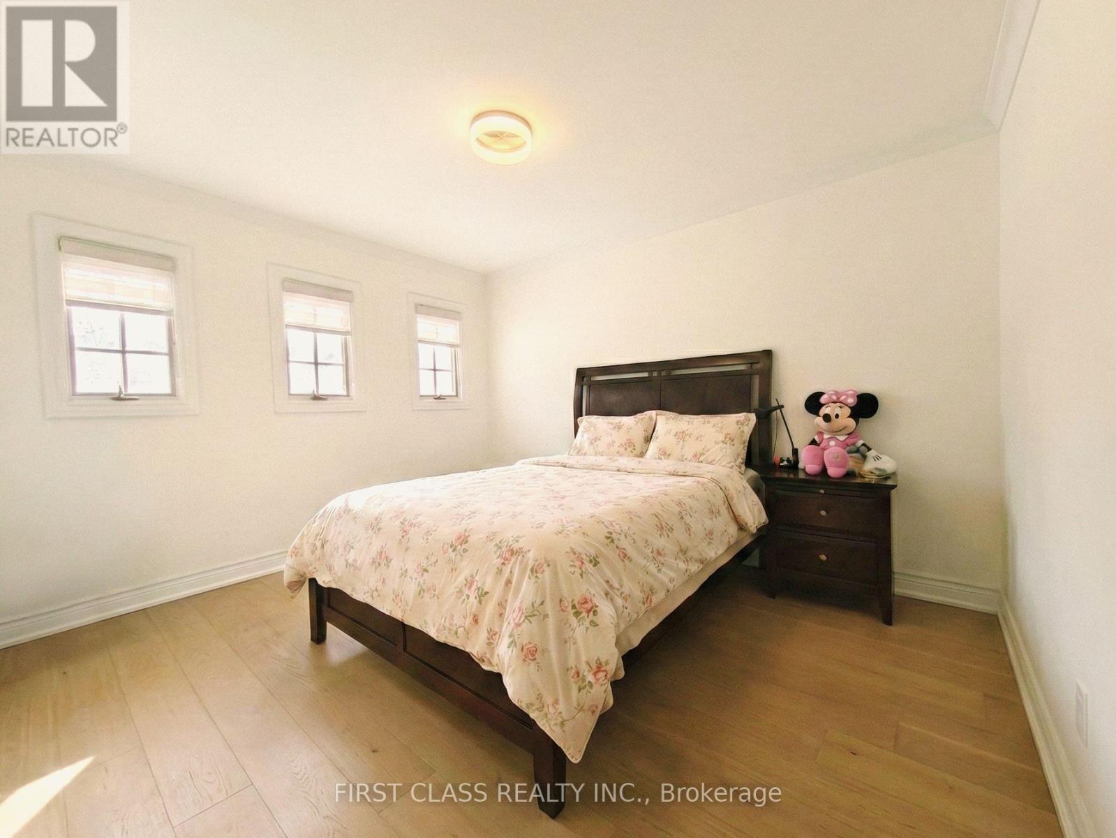 20 East Drive E, Markham, Ontario  L6G 1A4 - Photo 9 - N12740584