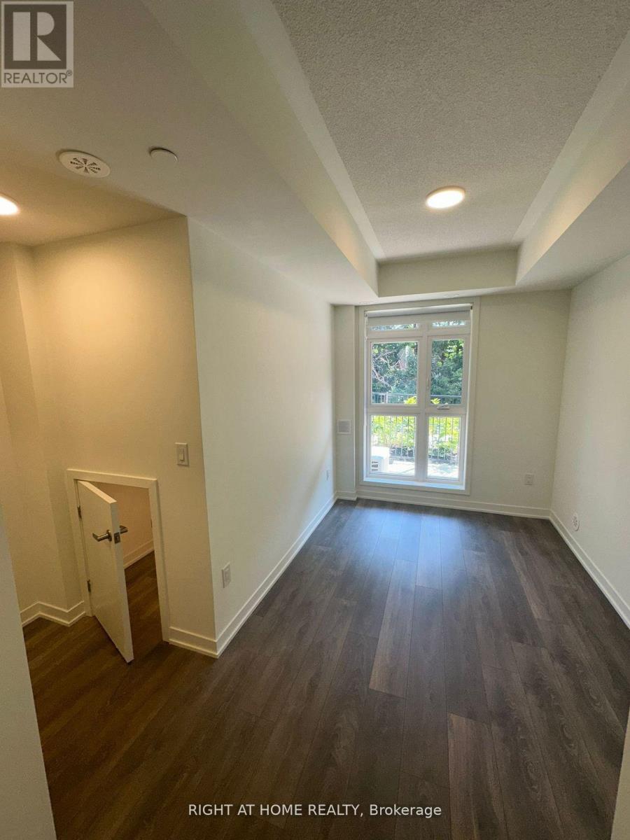 107 - 155 Canon Jackson Drive, Toronto, Ontario  M6M 0E1 - Photo 6 - W12746962