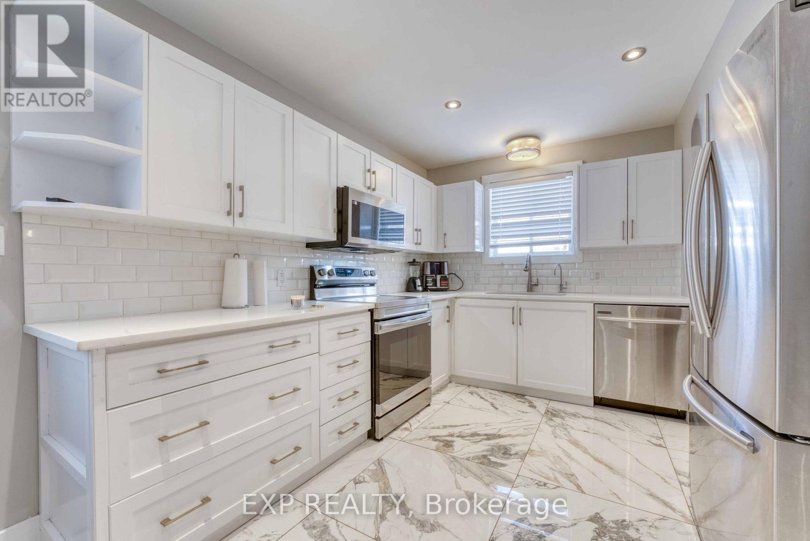 2901 Robillard Crescent, Windsor, Ontario  N8W 5L2 - Photo 10 - X12746960