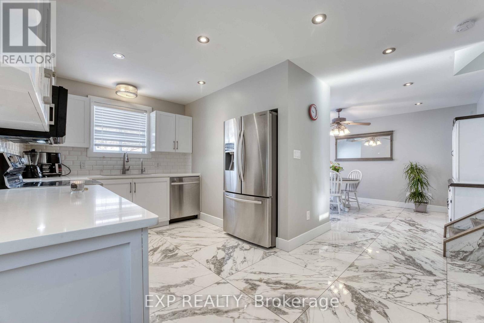 2901 Robillard Crescent, Windsor, Ontario  N8W 5L2 - Photo 12 - X12746960