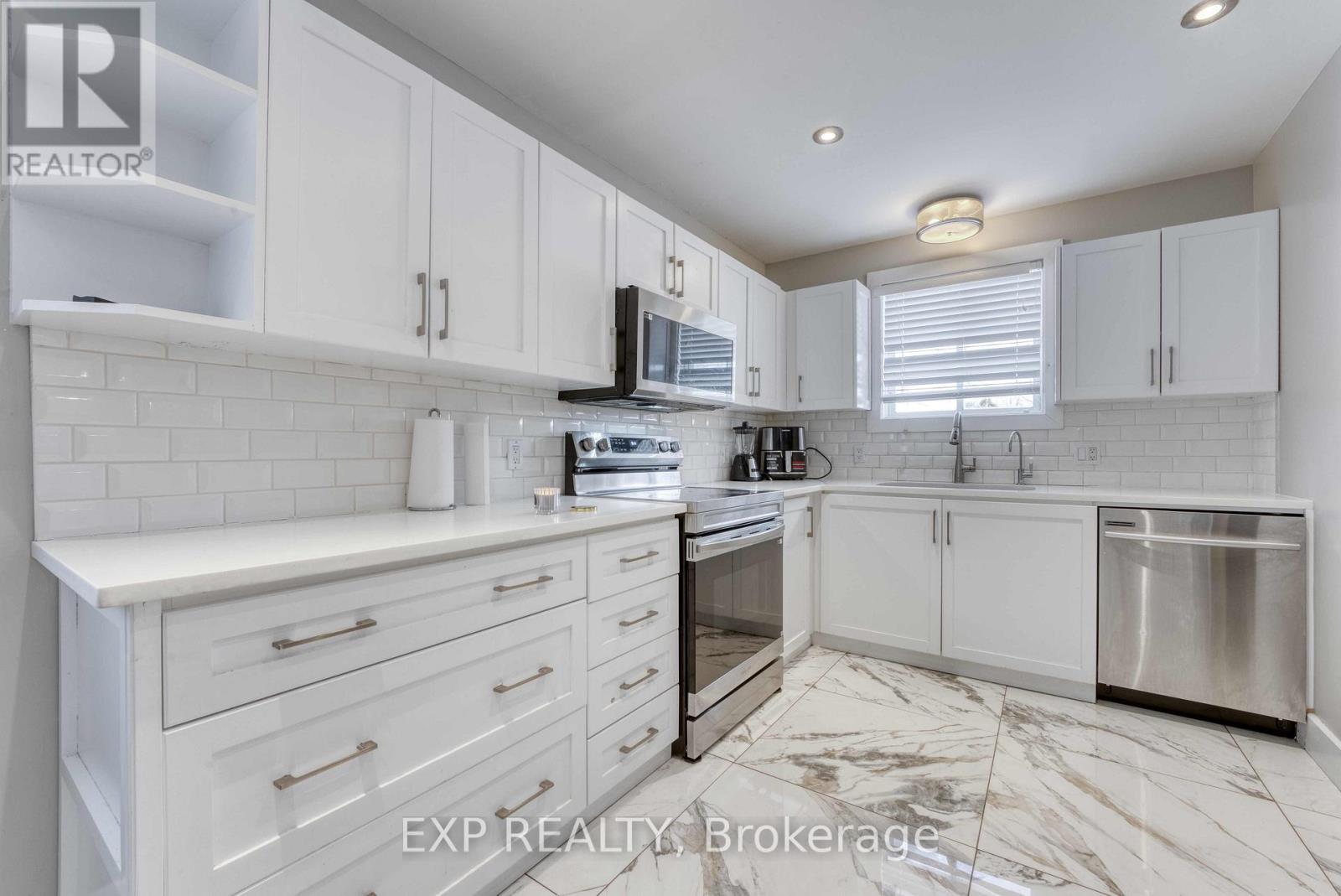 2901 Robillard Crescent, Windsor, Ontario  N8W 5L2 - Photo 13 - X12746960