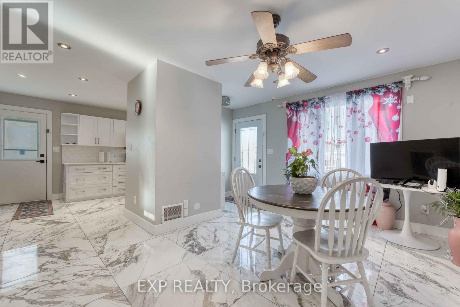 2901 Robillard Crescent, Windsor, Ontario  N8W 5L2 - Photo 9 - X12746960