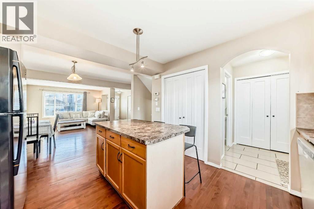 47 Bridlecrest Road Sw, Calgary, Alberta  T2Y 5J2 - Photo 9 - A2278844