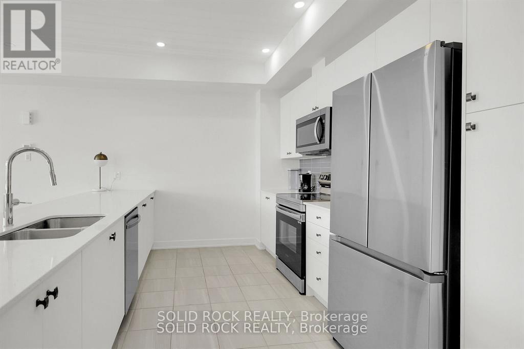 574 Tahoe Heights, Ottawa, Ontario  K1T 0X5 - Photo 10 - X12746978