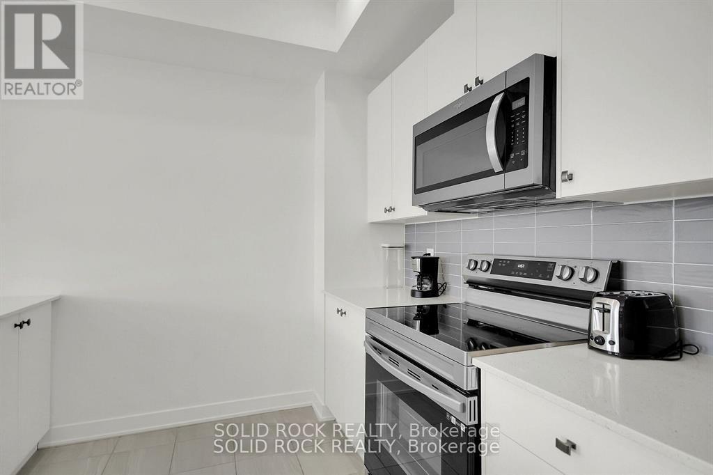 574 Tahoe Heights, Ottawa, Ontario  K1T 0X5 - Photo 8 - X12746978
