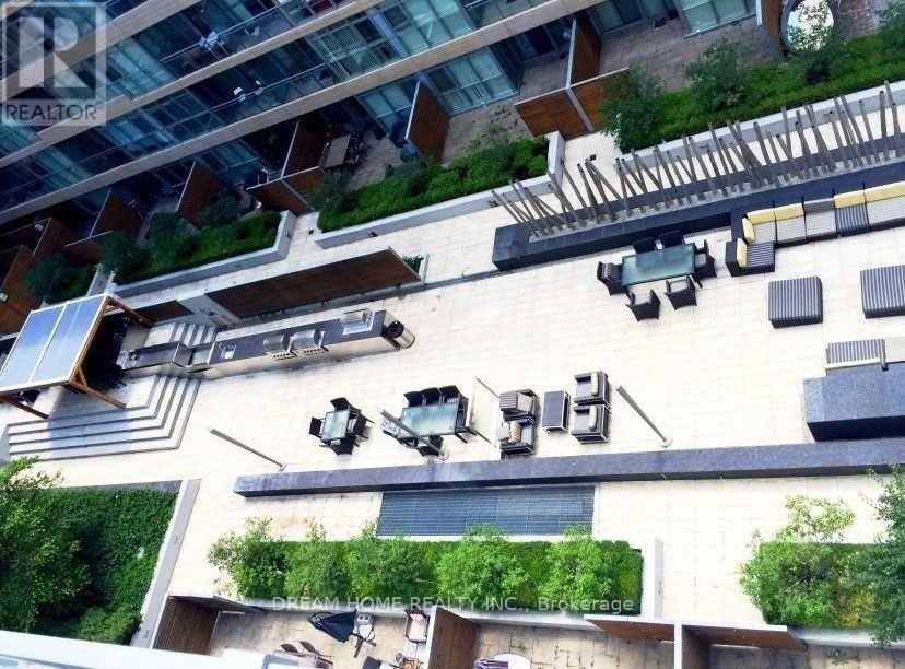 935 - 15 Iceboat Terrace, Toronto, Ontario  M5V 4A5 - Photo 16 - C12746758