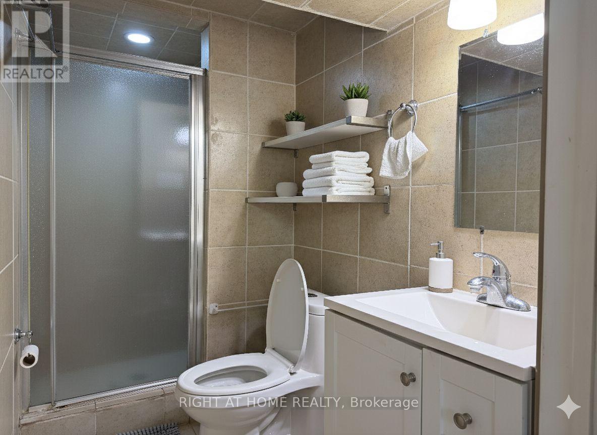 128 Townhouse Crescent, Brampton, Ontario  L6W 3C5 - Photo 23 - W12731566