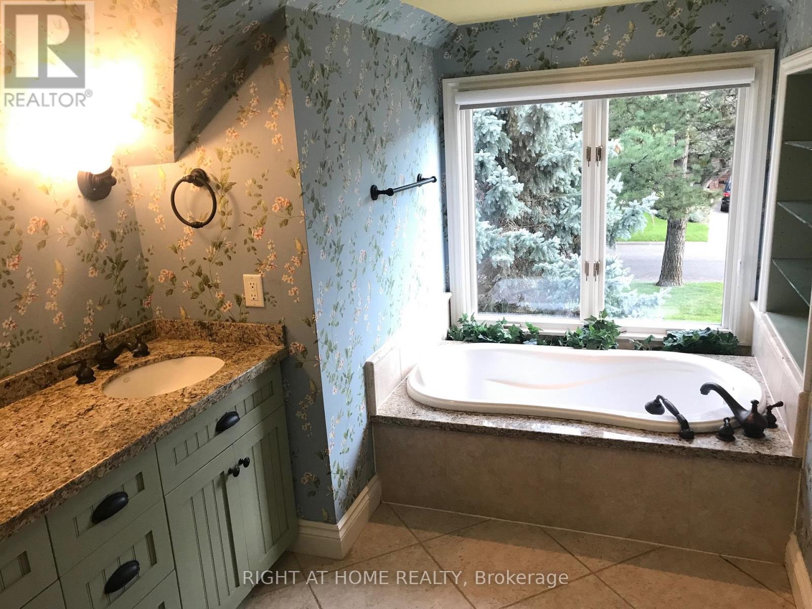 24 Vintage Lane, Markham, Ontario  L3T 1X6 - Photo 11 - N12746992