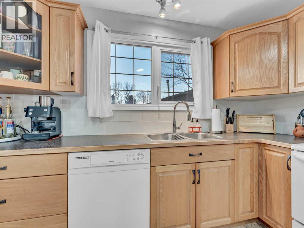 23 Ross Haven Place Se, Medicine Hat, Alberta  T1B 2T9 - Photo 34 - A2282213