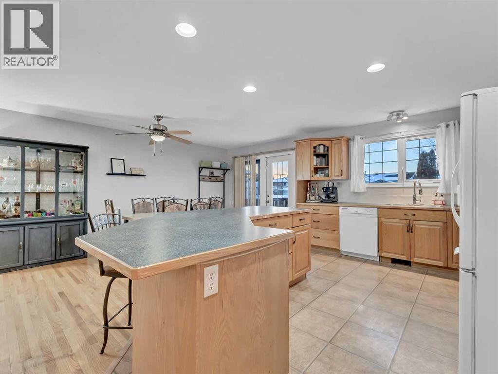 23 Ross Haven Place Se, Medicine Hat, Alberta  T1B 2T9 - Photo 32 - A2282213