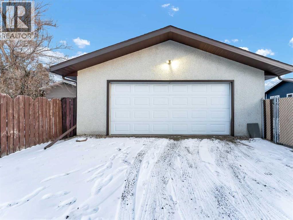 23 Ross Haven Place Se, Medicine Hat, Alberta  T1B 2T9 - Photo 48 - A2282213