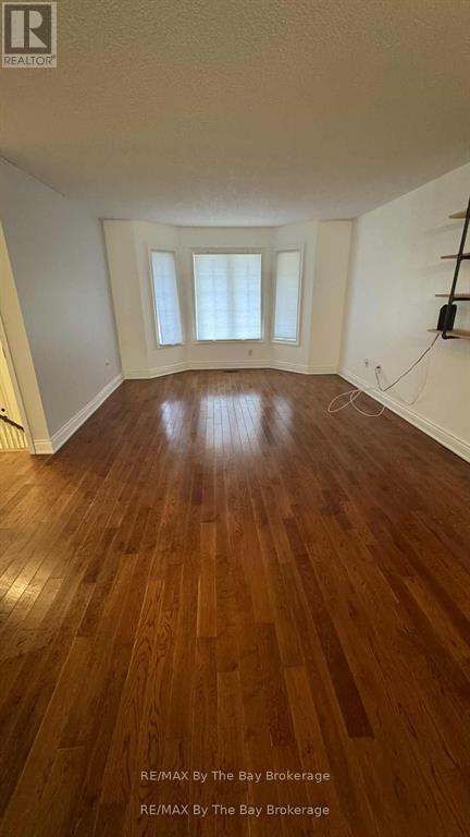 41 Melrose Avenue, Wasaga Beach, Ontario  L9Z 2S8 - Photo 5 - S12747002