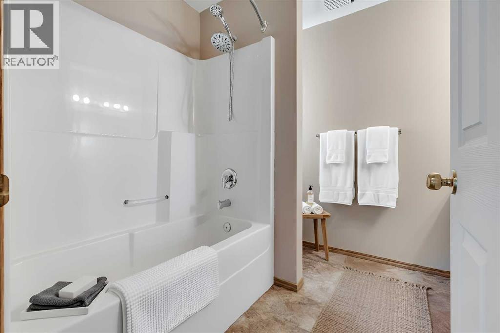 87 Coventry Road Ne, Calgary, Alberta  T3K 5K4 - Photo 13 - A2267461