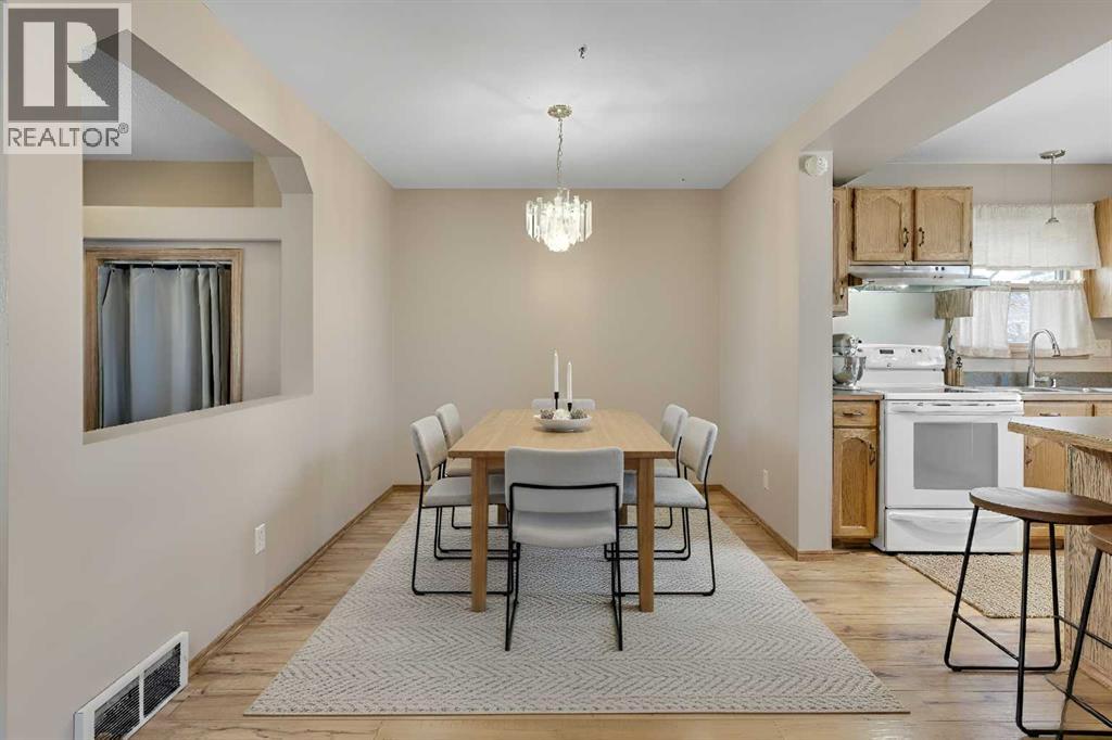 87 Coventry Road Ne, Calgary, Alberta  T3K 5K4 - Photo 4 - A2267461