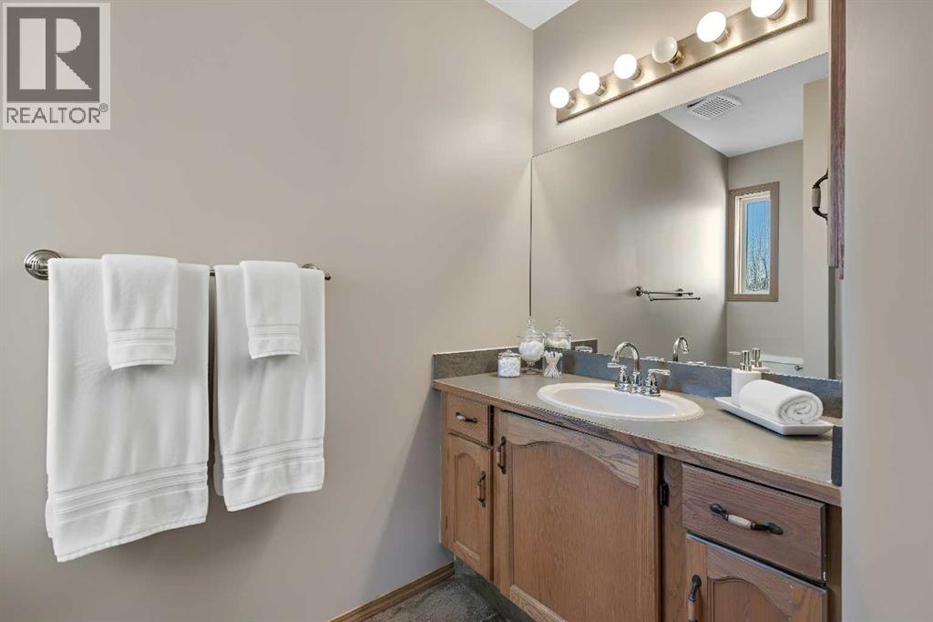 87 Coventry Road Ne, Calgary, Alberta  T3K 5K4 - Photo 12 - A2267461