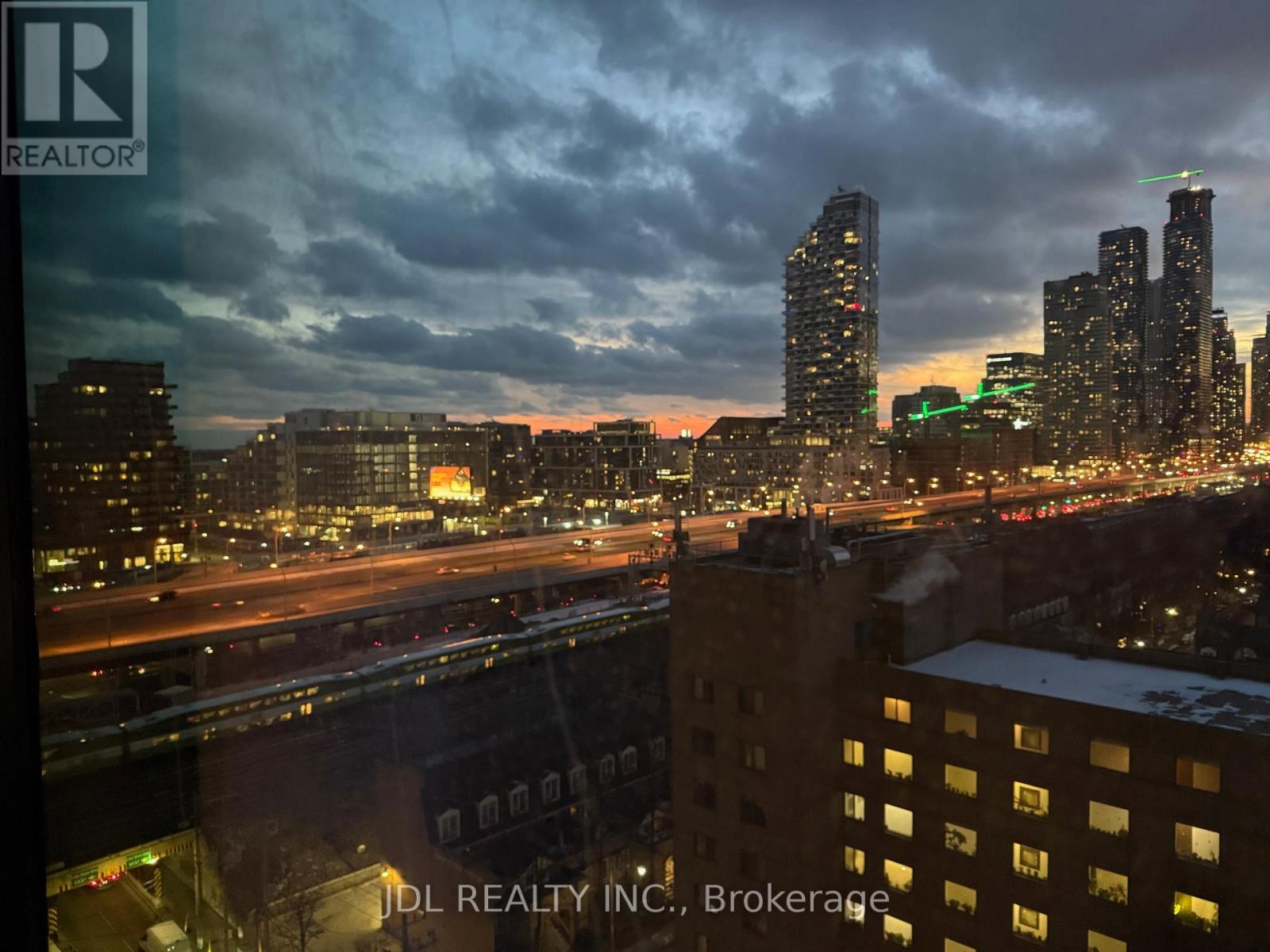 1105 - 35 PARLIAMENT STREET, Toronto, Ontario