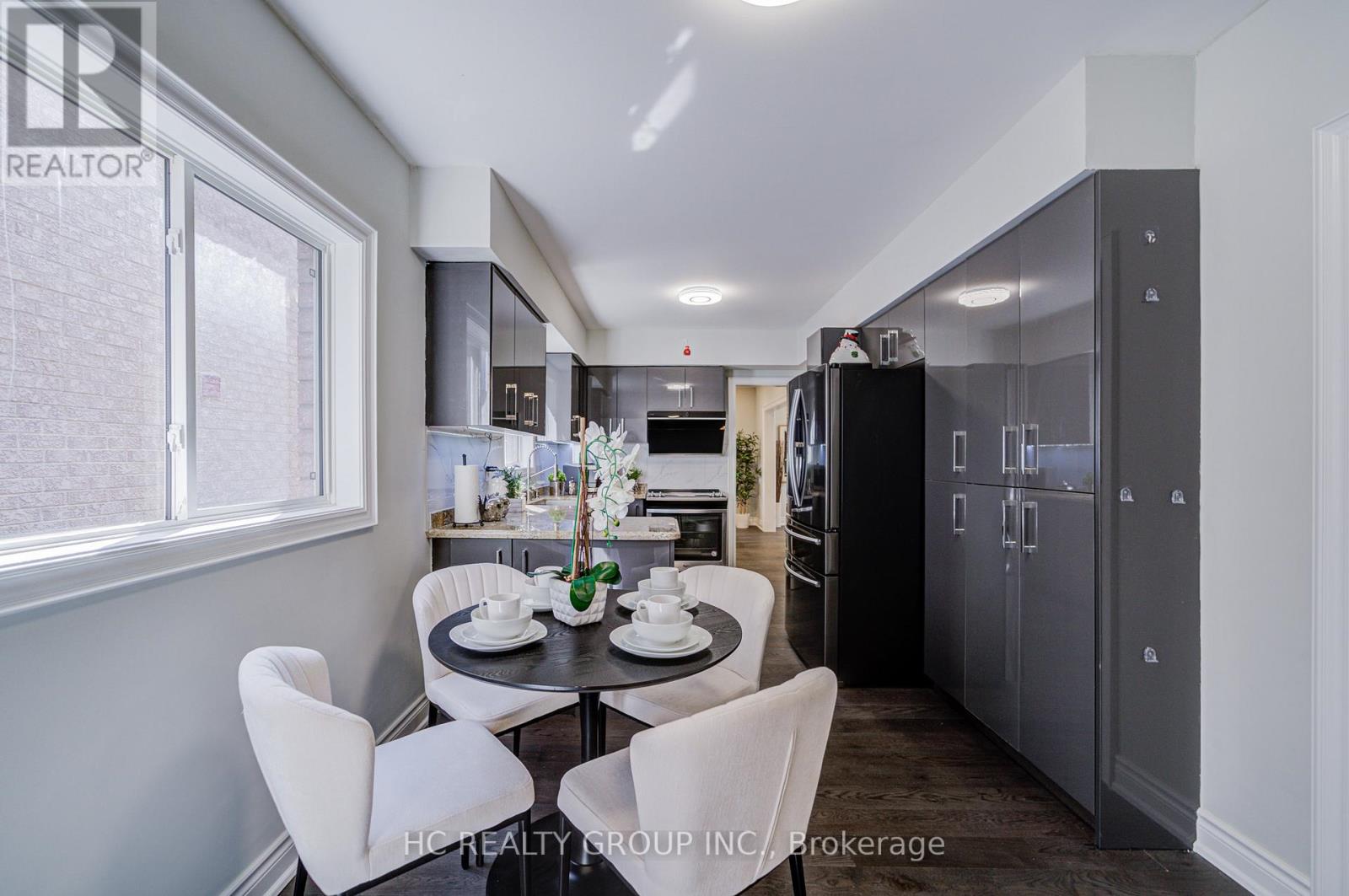 483 Menczel Crescent, Newmarket, Ontario  L3X 2P6 - Photo 14 - N12747014