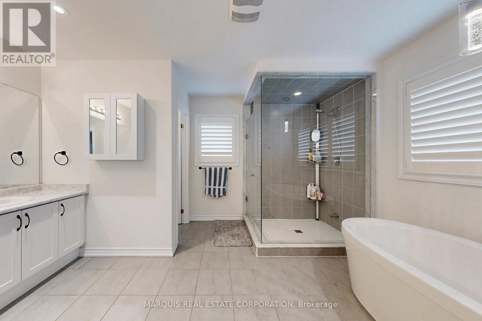 1787 Emberton Way, Innisfil, Ontario  L9S 0N4 - Photo 11 - N12747016