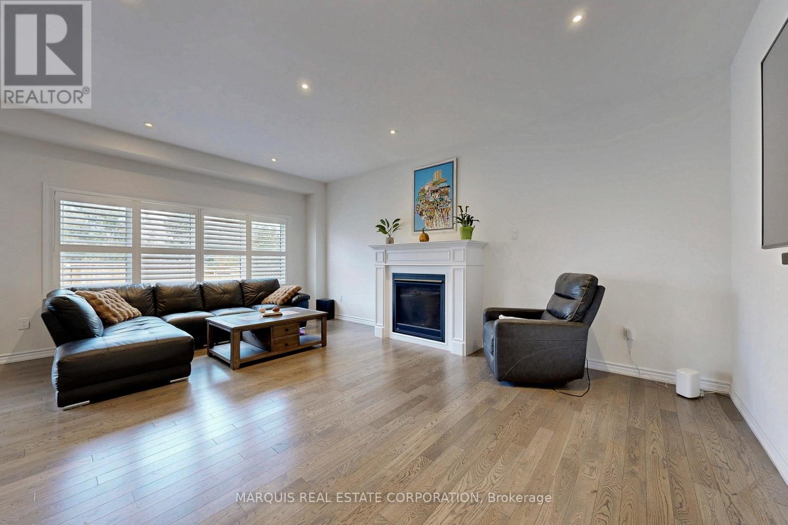 1787 Emberton Way, Innisfil, Ontario  L9S 0N4 - Photo 6 - N12747016