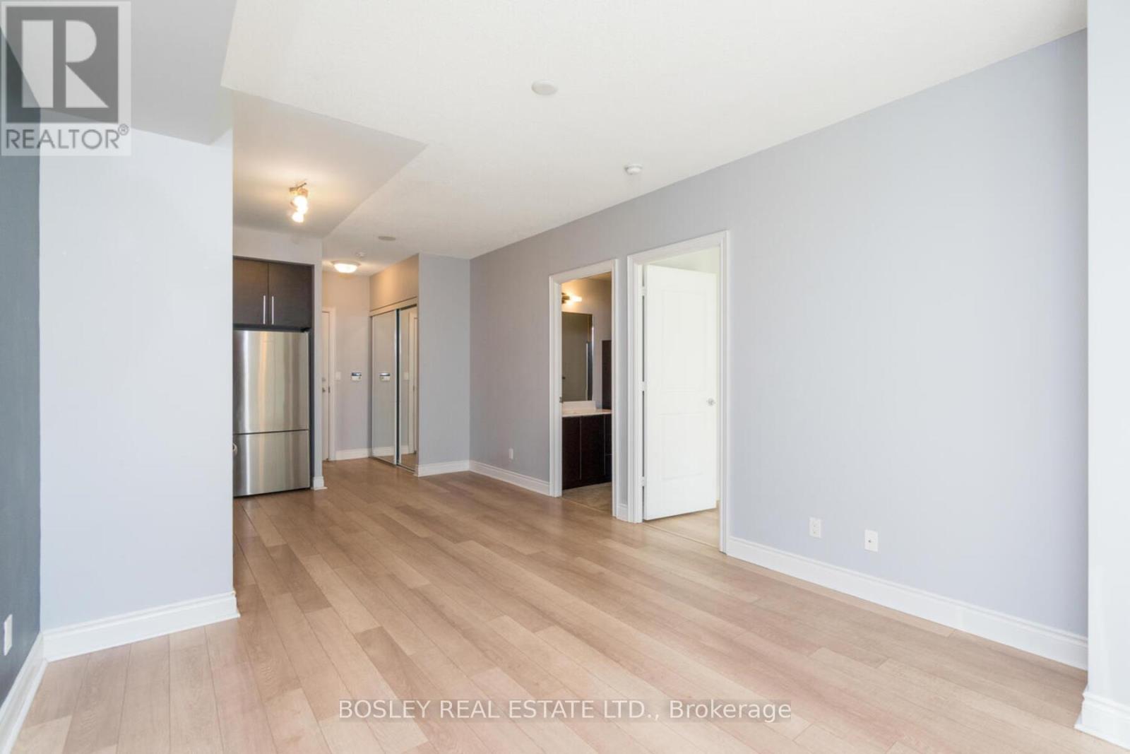 220 - 16 Brookers Lane, Toronto, Ontario  M8V 0A5 - Photo 6 - W12746998