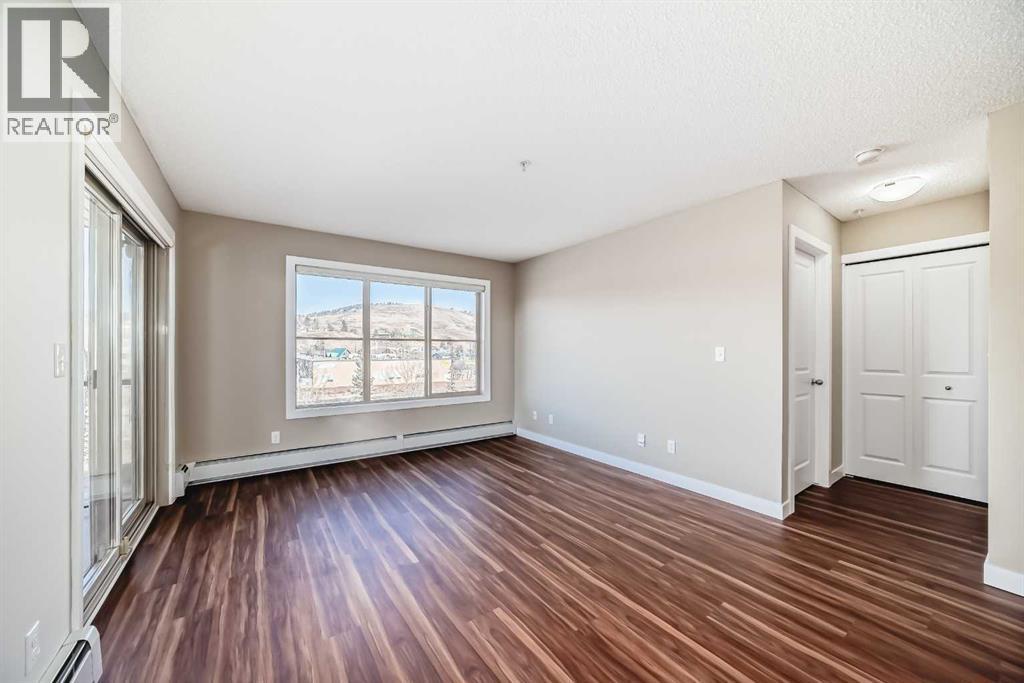 1402, 625 Glenbow Drive, Cochrane, Alberta  T4C 0S7 - Photo 12 - A2282216