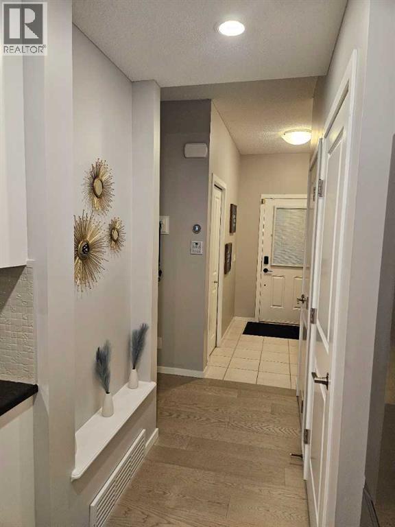 26 Chaparral Valley Common Se, Calgary, Alberta  T2X 0T4 - Photo 4 - A2275746