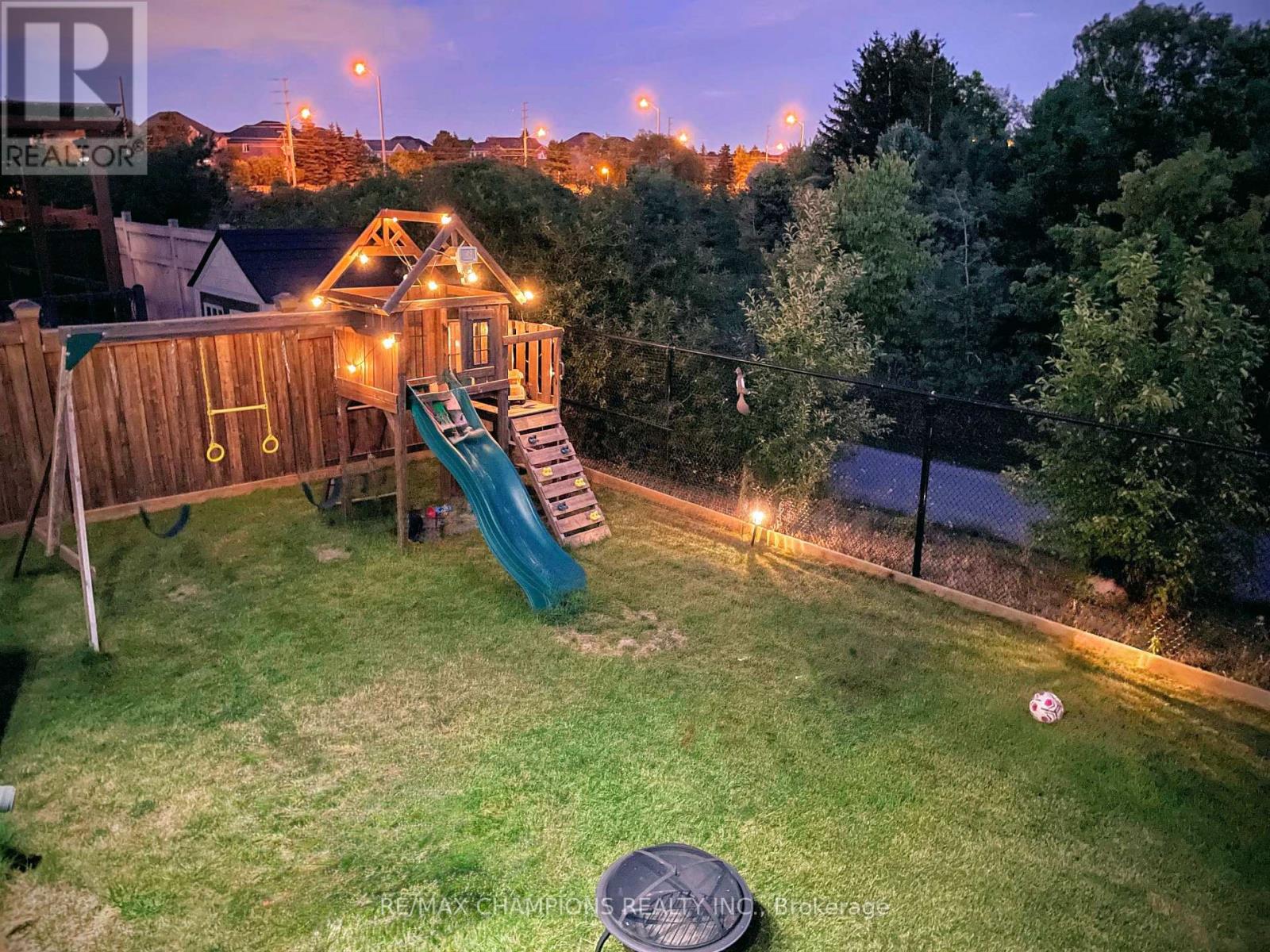 14 Naperton Drive, Brampton, Ontario  L6R 0Z5 - Photo 48 - W12741740