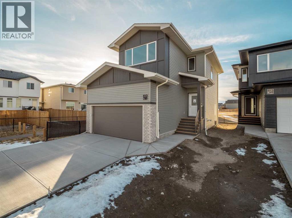 224 Blackwolf Place N, Lethbridge, Alberta