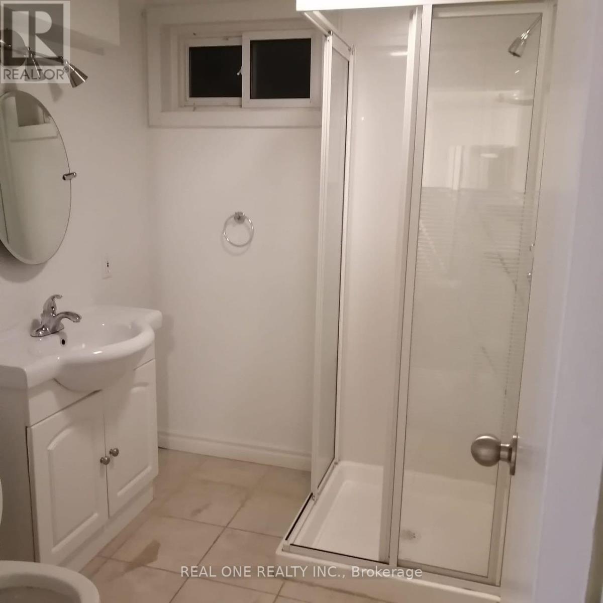 Lower - 3 Glentworth Road, Toronto, Ontario  M2J 2E4 - Photo 14 - C12747048