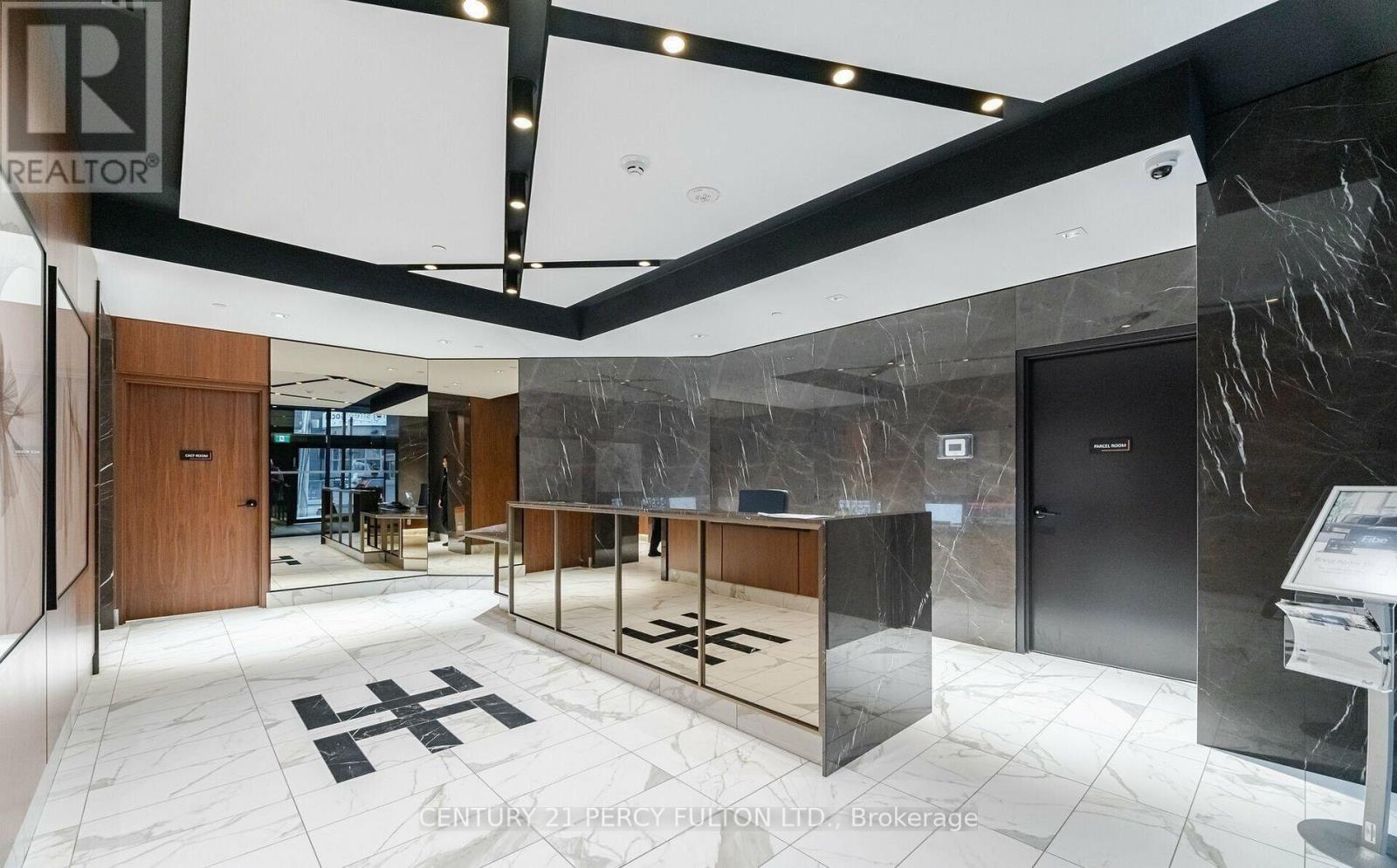 1807 - 327 King Street W, Toronto, Ontario  M5V 0W7 - Photo 11 - C12747054