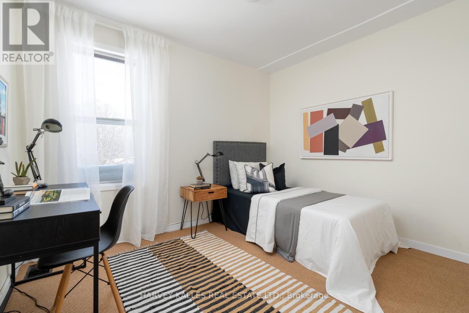 154 Gore Vale Avenue, Toronto, Ontario  M6J 2R6 - Photo 32 - C12747060