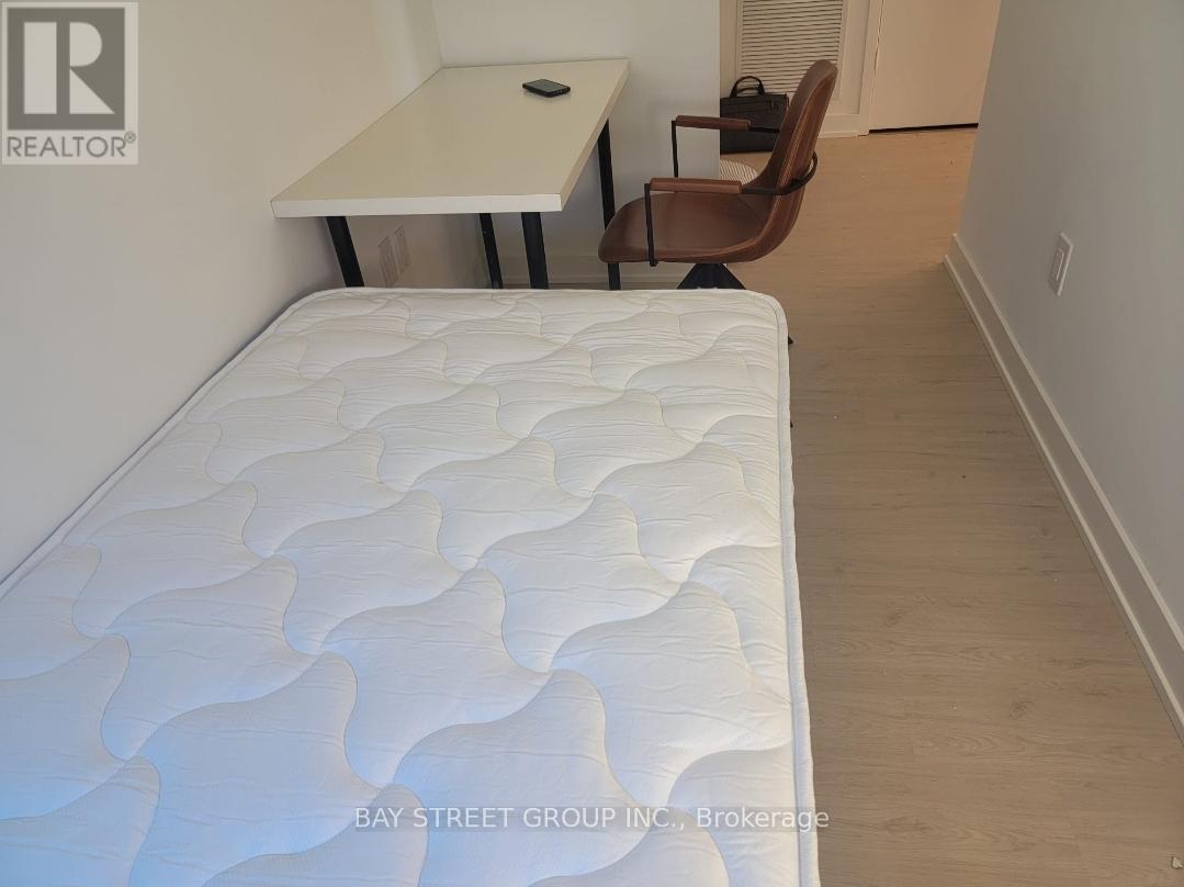 1303 - 65 Mutual St Street, Toronto, Ontario  M5B 0E5 - Photo 31 - C12747062