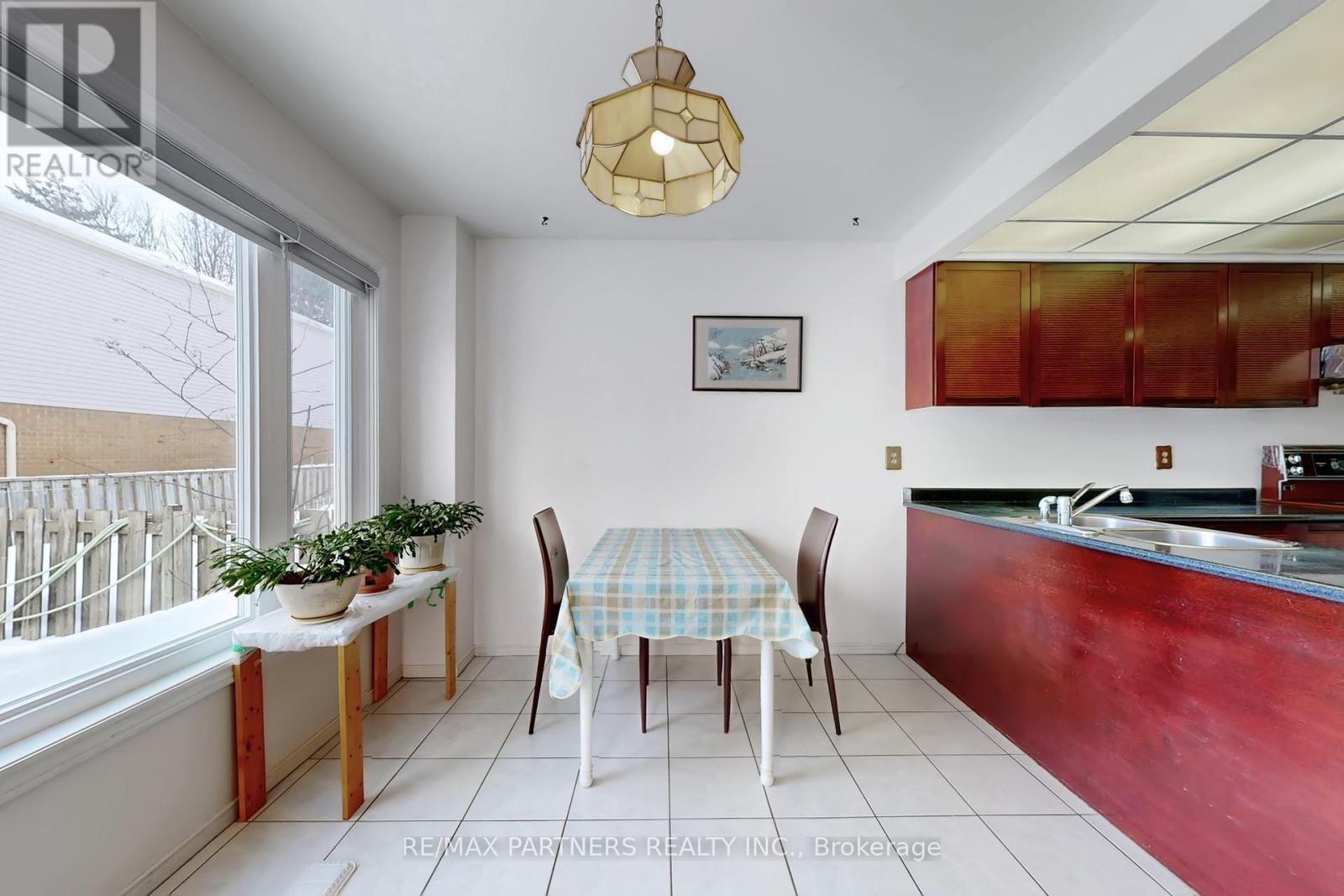 48 Coverdale Crescent, Toronto, Ontario  M1V 2S7 - Photo 9 - E12747050