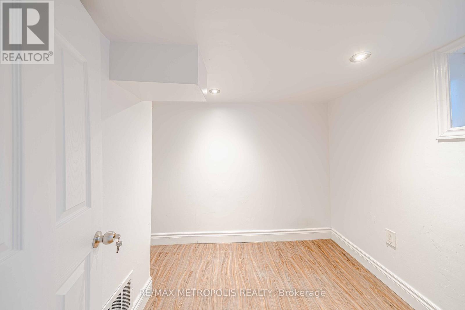 240 Division Street, Oshawa, Ontario  L1G 5M5 - Photo 22 - E12747064